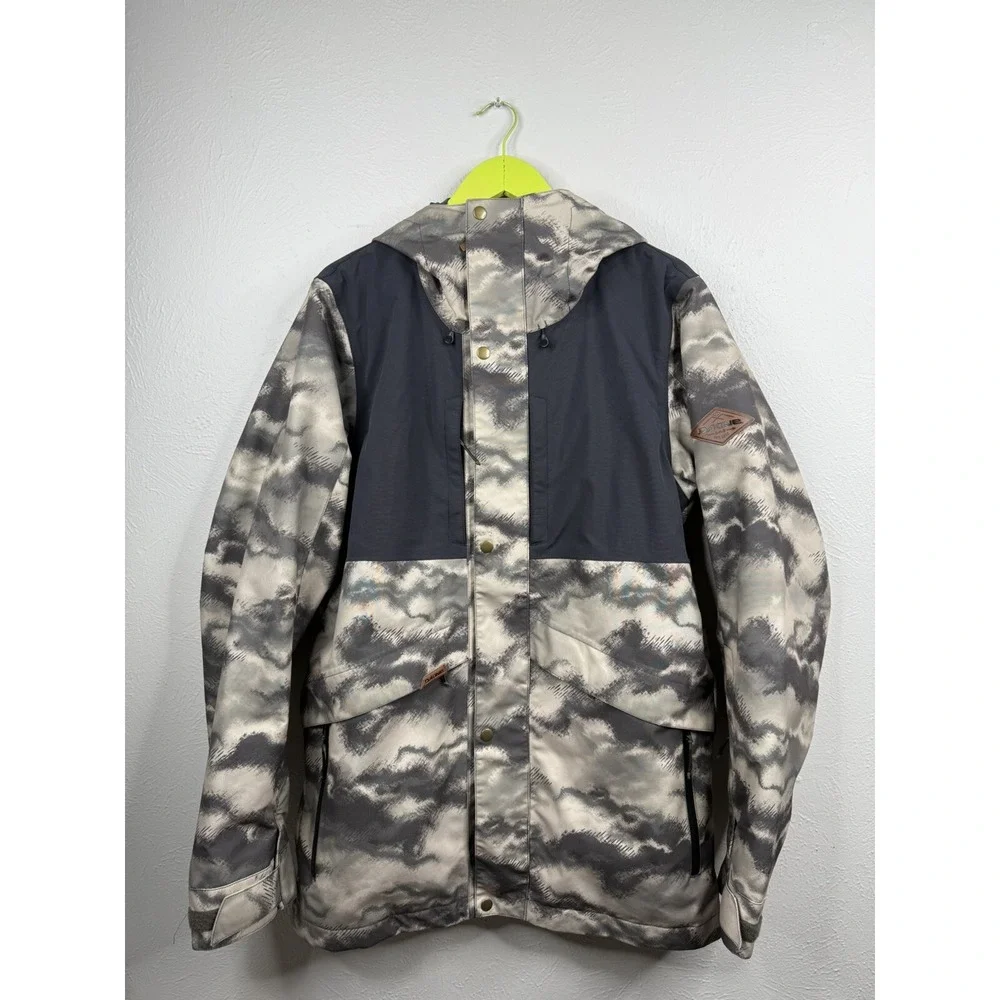 Dakine Wyeast Jacket Ski Winter Ashcroft Camo Neutral Cream Snow Medium M Gray